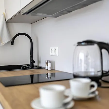 Huber Living Basic 208 Apartment
