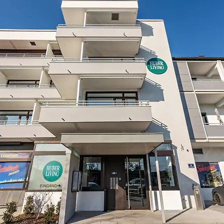 Huber Living Basic 208 Apartment *